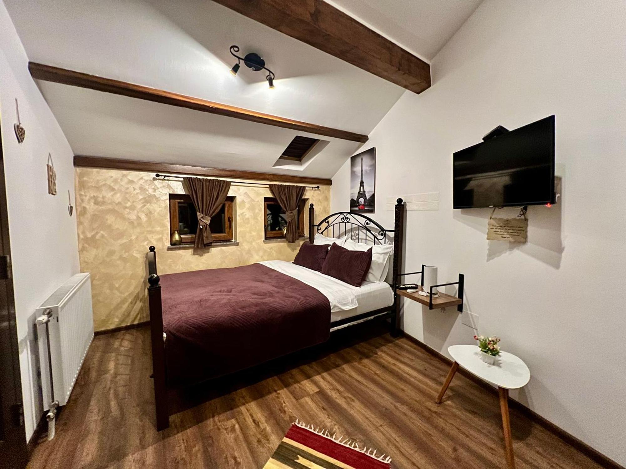 Hotel Fjorr Призрен Экстерьер фото