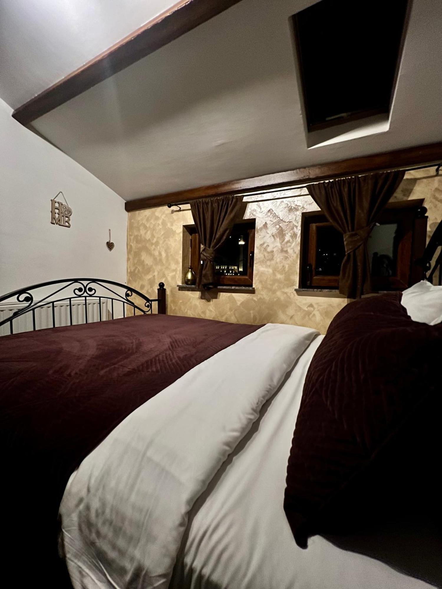Hotel Fjorr Призрен Экстерьер фото