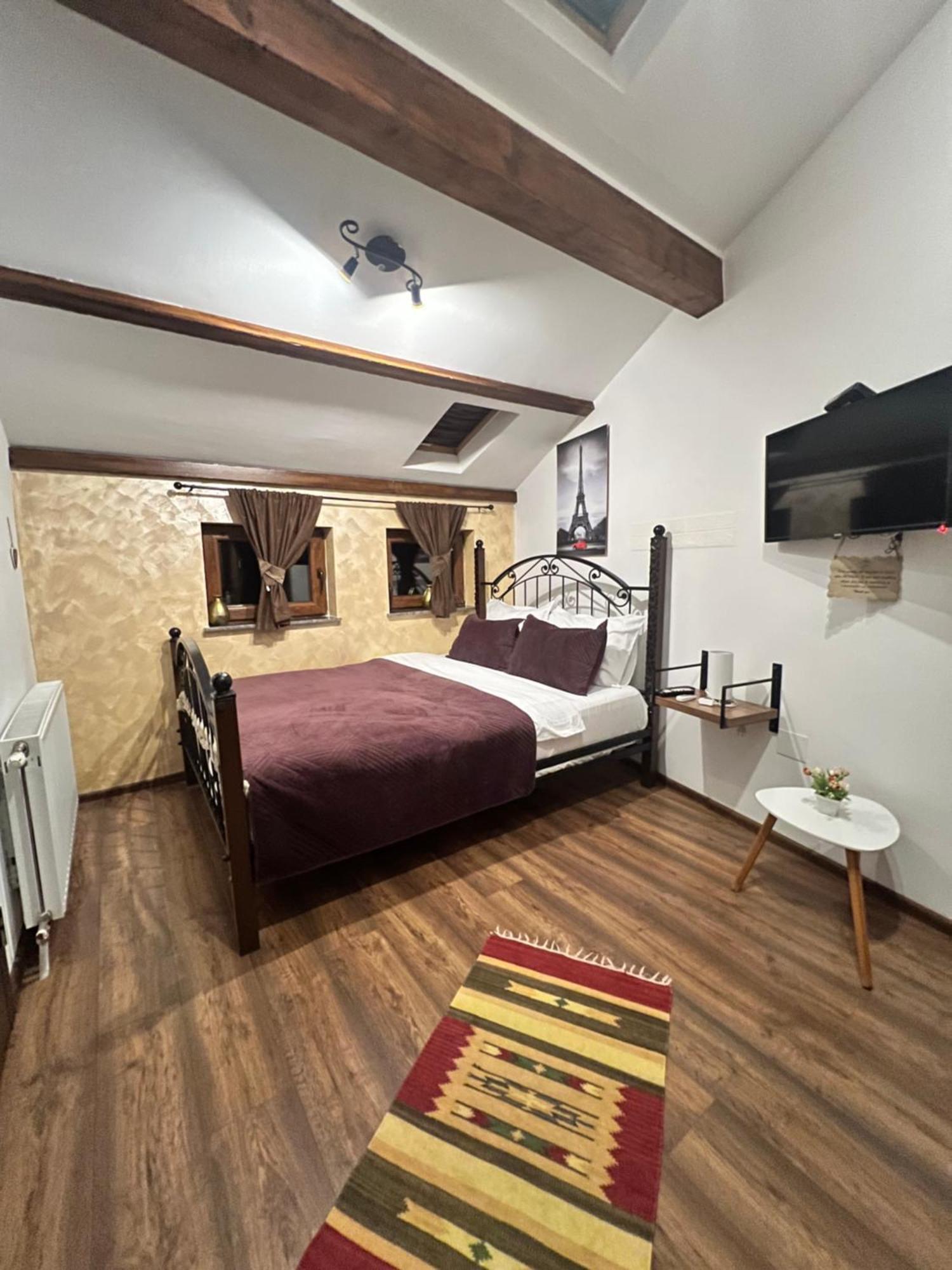 Hotel Fjorr Призрен Экстерьер фото