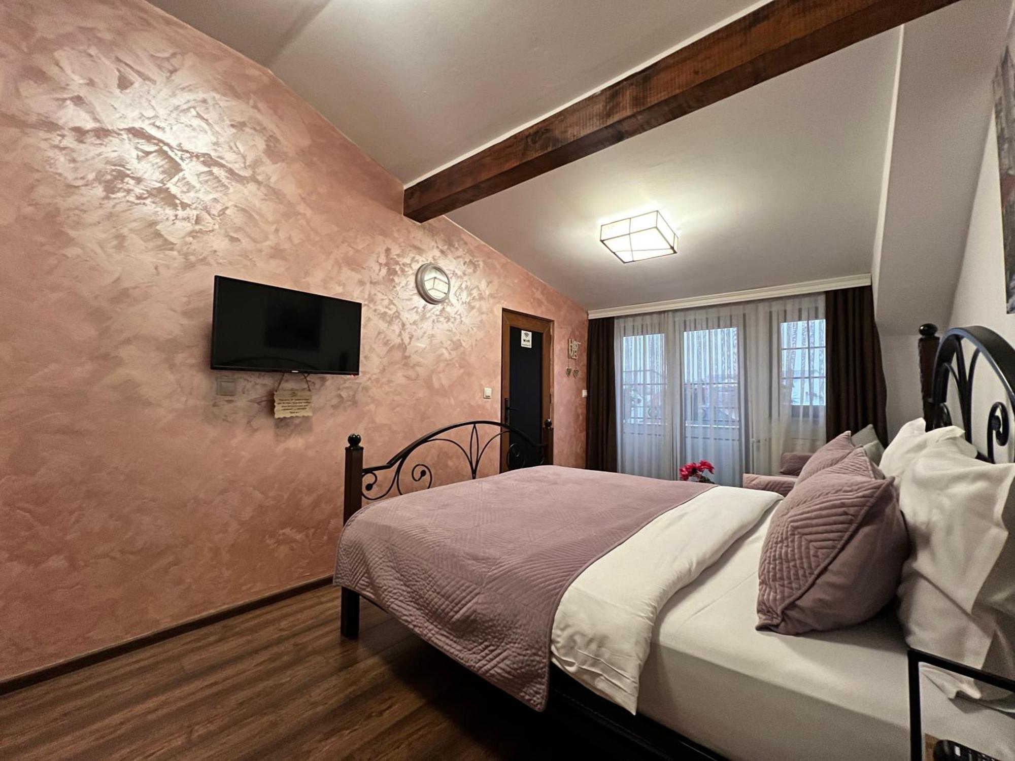 Hotel Fjorr Призрен Экстерьер фото