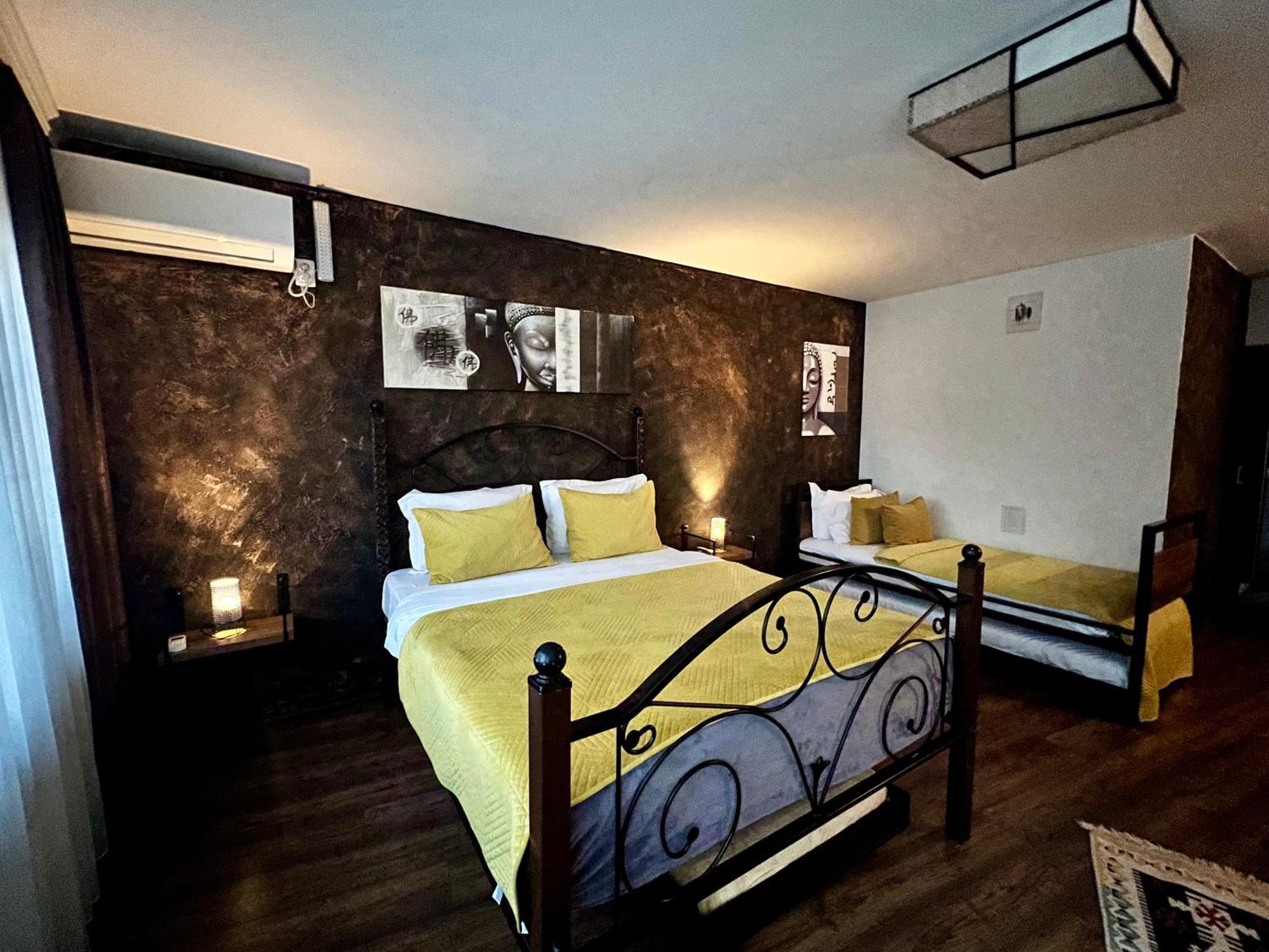 Hotel Fjorr Призрен Экстерьер фото