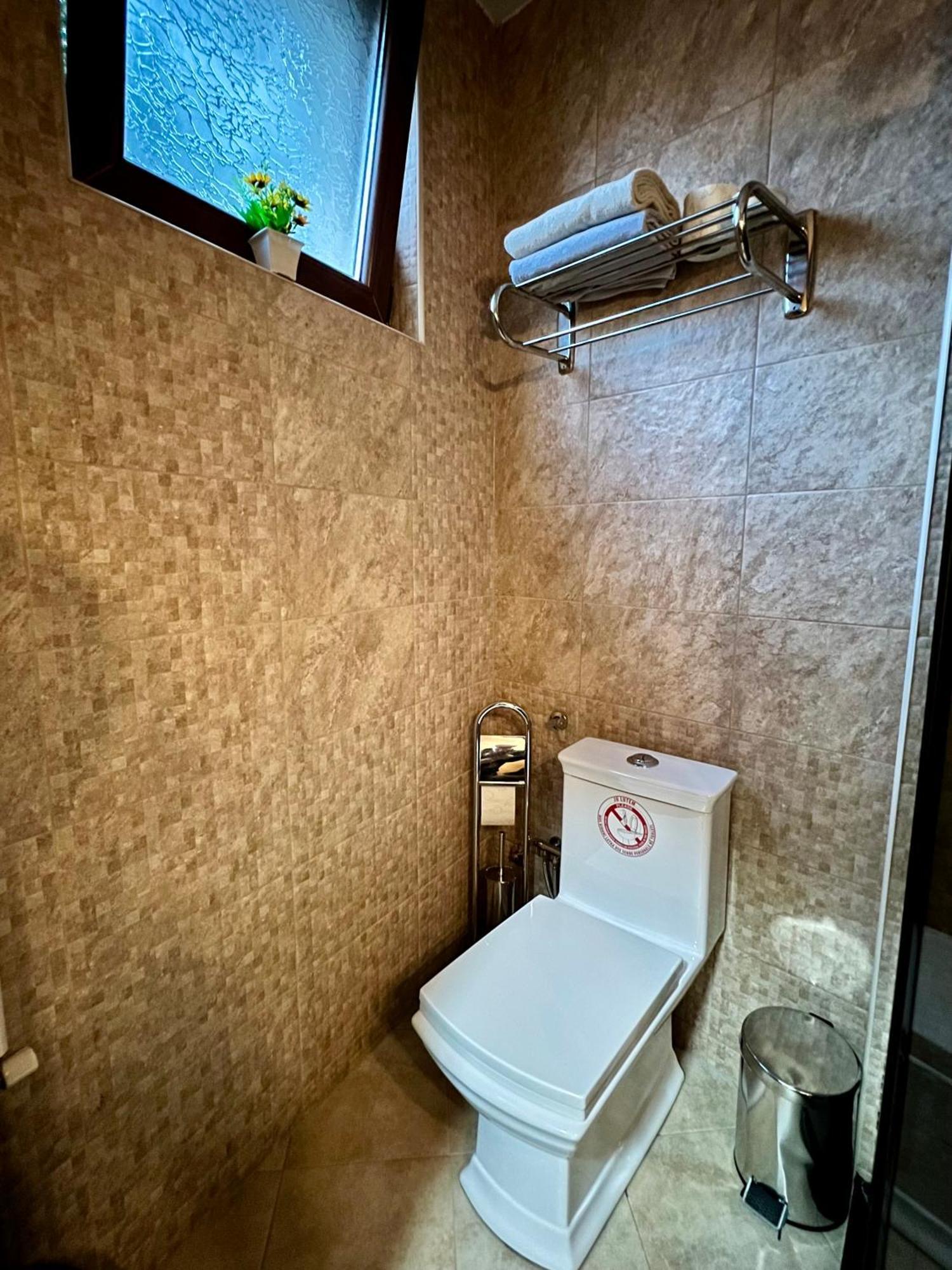 Hotel Fjorr Призрен Экстерьер фото